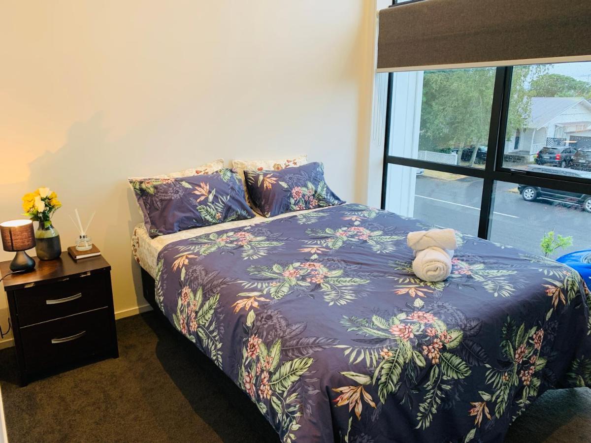 Auckland Homestay Near Airport-Room With En-Suite, Free Parking ปาปาคูรา ภายนอก รูปภาพ